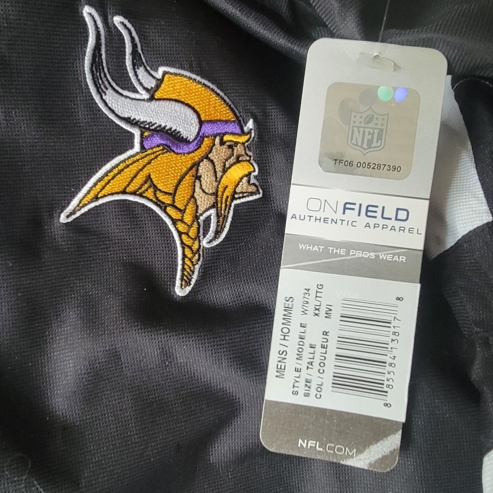 Reebok Lightweight Jacket - Picture 5 of 5